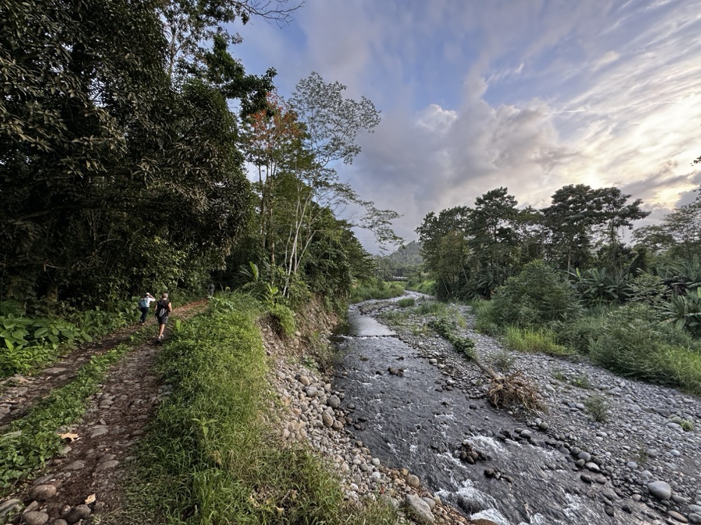 How much does the Camino de Costa Rica cost?